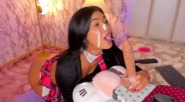 CaseyPiierce online show from February 8, 2025, 3:53 pm