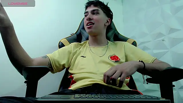 Jake tripp online show from December 22, 2024, 3:44 am