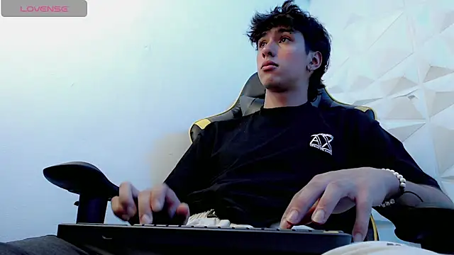 Jake tripp online show from March 20, 2025, 4:51 am