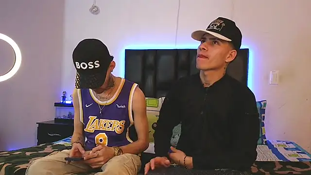 Snapshot of Brutal_Sex_Fucking chatting on October 22, 2025, 10:42 pm Brutal Sex Fucking online show from October 22, 2025, 10:42 pm