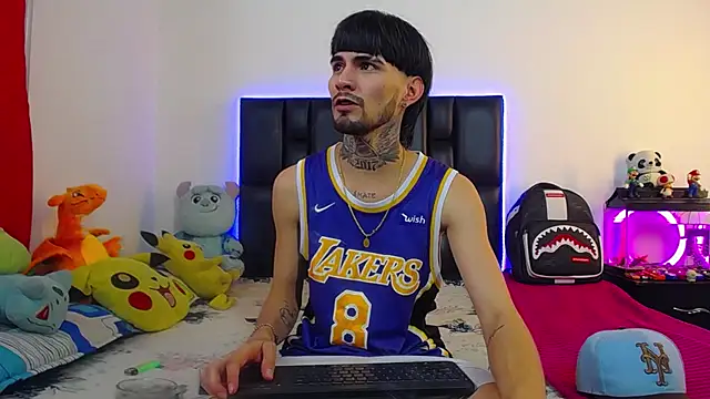 Snapshot of Brutal_Sex_Fucking chatting on June 27, 2026, 10:04 pm Brutal Sex Fucking online show from June 27, 2026, 10:04 pm