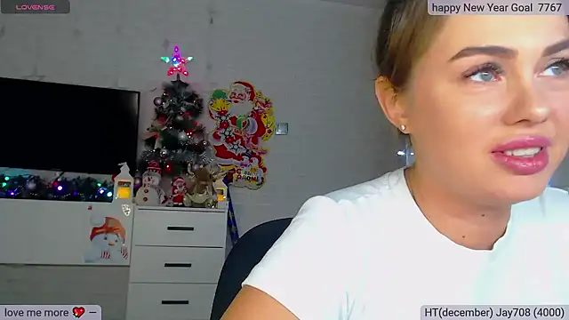 Snapshot of SuchCute chatting on December 31, 2024, 3:01 am SuchCute online show from December 31, 2024, 3:01 am