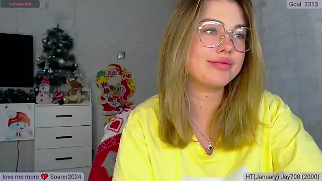 Snapshot of SuchCute chatting on January 12, 2025, 3:28 am SuchCute online show from January 12, 2025, 3:28 am