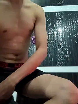 xyrus  online show from February 2, 2025, 6:42 pm