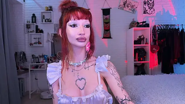 Snapshot of Marcellean chatting on October 13, 2025, 3:39 am Marcellean online show from October 13, 2025, 3:39 am