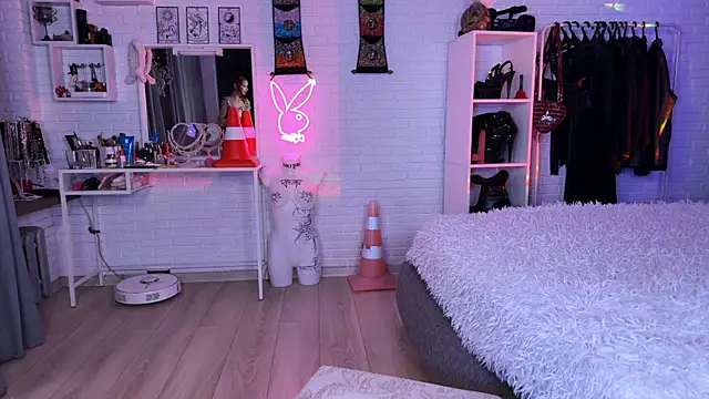 Snapshot of Marcellean chatting on October 14, 2025, 3:40 am Marcellean online show from October 14, 2025, 3:40 am