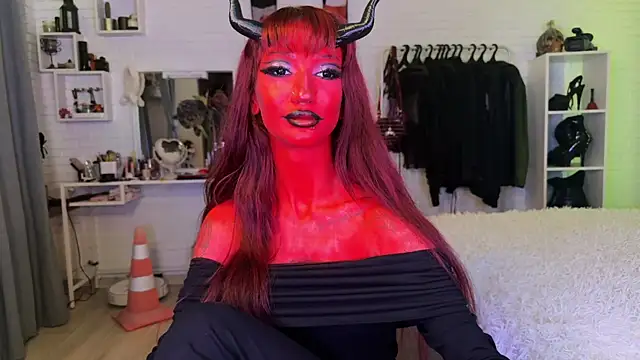 Snapshot of Marcellean chatting on October 30, 2025, 1:51 am Marcellean online show from October 30, 2025, 1:51 am