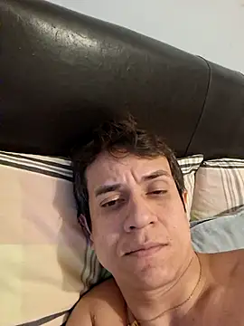 Tulio maravilha12 online show from February 5, 2026, 10:58 pm