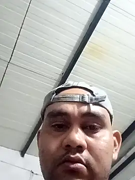 travieso2893 online show from October 3, 2025, 3:25 am