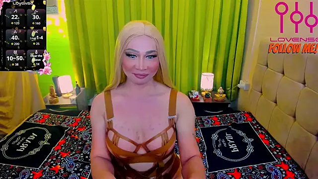 Snapshot of Absolute_Selfsucker_Lily chatting on October 10, 2025, 9:41 am Absolute Selfsucker Lily online show from October 10, 2025, 9:41 am