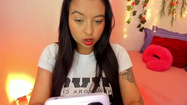 Sweet Chloe06 online show from January 28, 2025, 3:57 pm