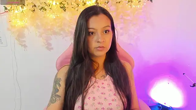 Sweet Chloe06 online show from November 4, 2025, 11:15 pm