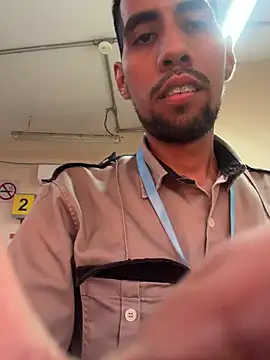Snapshot of EnriquePersian197 chatting on June 26, 2026, 12:04 am EnriquePersian197 online show from June 26, 2026, 12:04 am