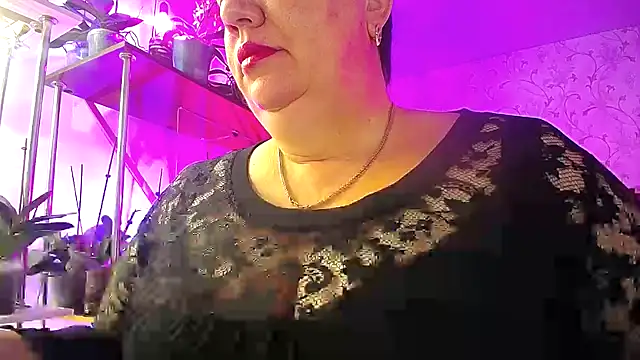 Snapshot of _Sweet_Woman chatting on October 14, 2025, 4:24 am Sweet Woman online show from October 14, 2025, 4:24 am