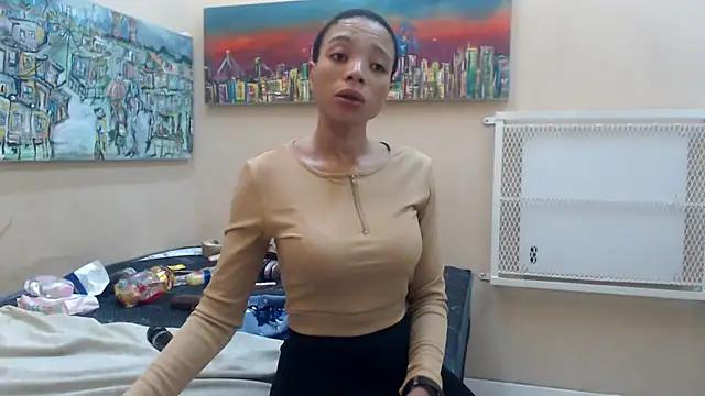 Snapshot of CaramelDelux27 chatting on March 10, 2025, 7:10 am CaramelDelux27 online show from March 10, 2025, 7:10 am