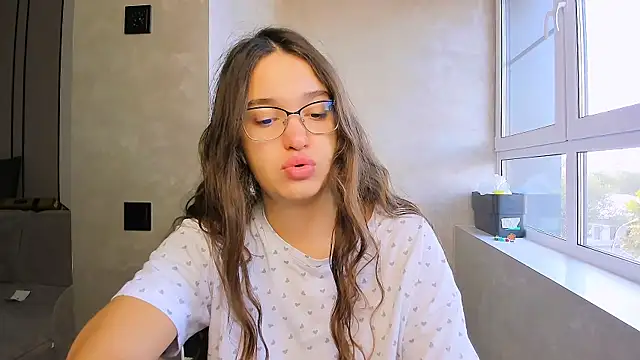 fancy bunny online show from September 29, 2025, 6:40 am