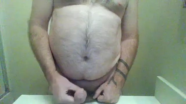 WatchinU82 online show from October 10, 2025, 4:55 am