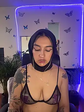 Lia-mitch online show from July 24, 2026, 7:12 pm