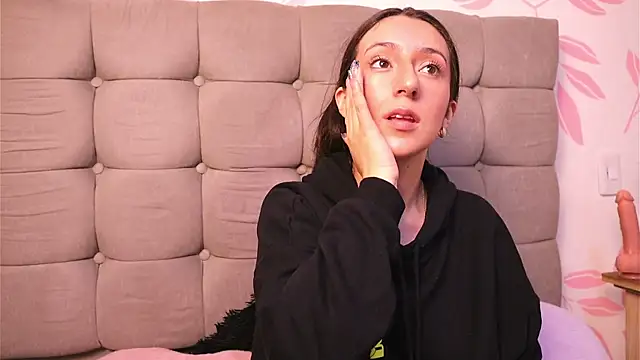 Sweet Sammy  online show from November 4, 2025, 3:49 am