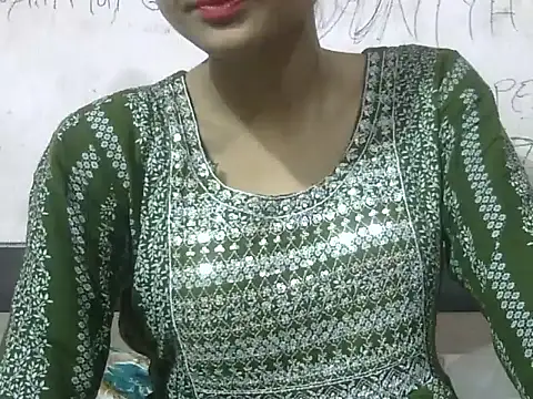 Aayesha online show from December 2, 2025, 4:18 am