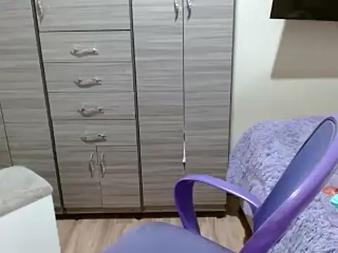 Snapshot of Nia-Cop chatting on January 11, 2025, 12:12 am Nia-Cop online show from January 11, 2025, 12:12 am