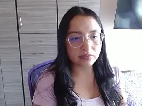 Snapshot of Nia-Cop chatting on January 15, 2025, 4:54 pm Nia-Cop online show from January 15, 2025, 4:54 pm