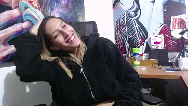 Snapshot of FULL_TENTATION_ chatting on October 19, 2025, 6:14 am FULL TENTATION online show from October 19, 2025, 6:14 am