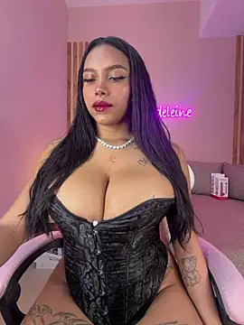 MadeleineSanez online show from May 20, 2026, 8:59 pm