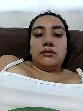 Hellen Alex online show from October 5, 2025, 3:32 pm