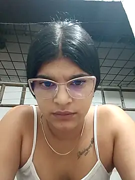 Snapshot of naughty-girl01 chatting on February 22, 2025, 10:29 am naughty-girl01 online show from February 22, 2025, 10:29 am