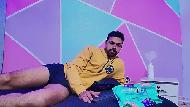 max ashley mds online show from April 16, 2026, 1:45 pm