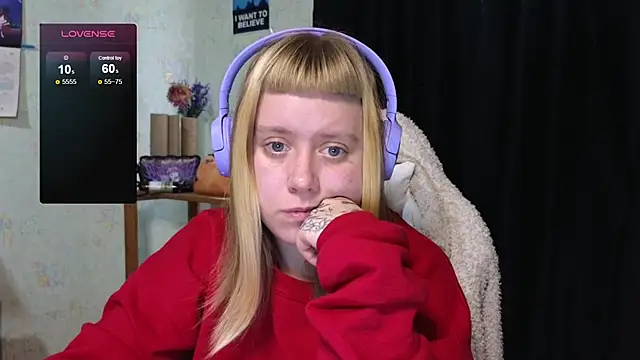 Snapshot of June_shy0 chatting on October 16, 2025, 11:55 am June shy0 online show from October 16, 2025, 11:55 am