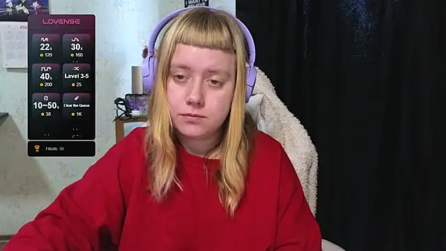 Snapshot of June_shy0 chatting on October 17, 2025, 7:22 am June shy0 online show from October 17, 2025, 7:22 am