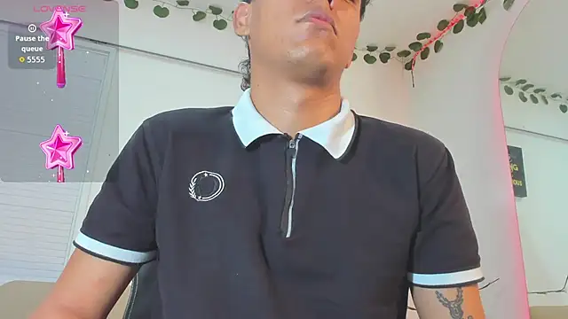 ryan carter08 online show from October 9, 2025, 2:09 am