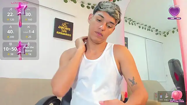 ryan carter08 online show from October 13, 2025, 2:44 am