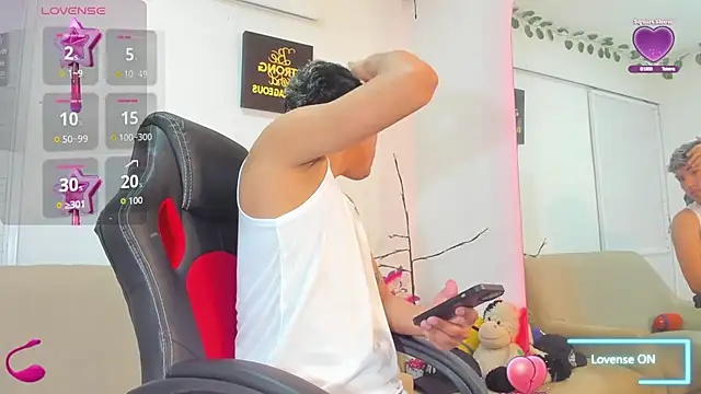 ryan carter08 online show from October 30, 2025, 8:09 pm