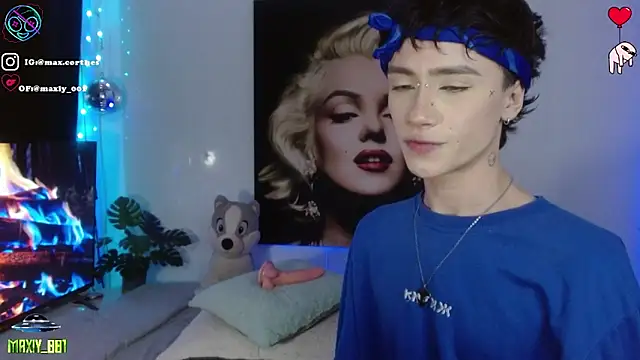 maxiy 001 online show from March 8, 2026, 7:39 pm