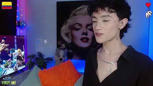maxiy 001 online show from July 19, 2026, 5:22 am