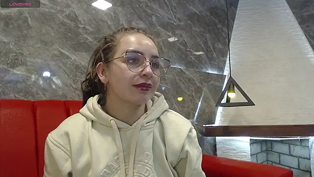 Snapshot of _isaabellaa chatting on January 18, 2025, 11:21 am isaabellaa online show from January 18, 2025, 11:21 am