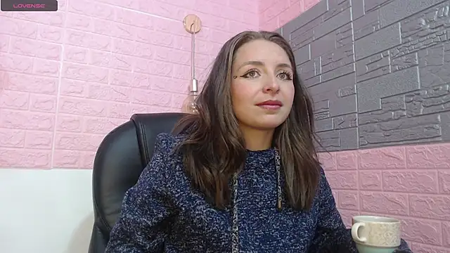 Snapshot of _isaabellaa chatting on February 2, 2025, 3:28 pm isaabellaa online show from February 2, 2025, 3:28 pm