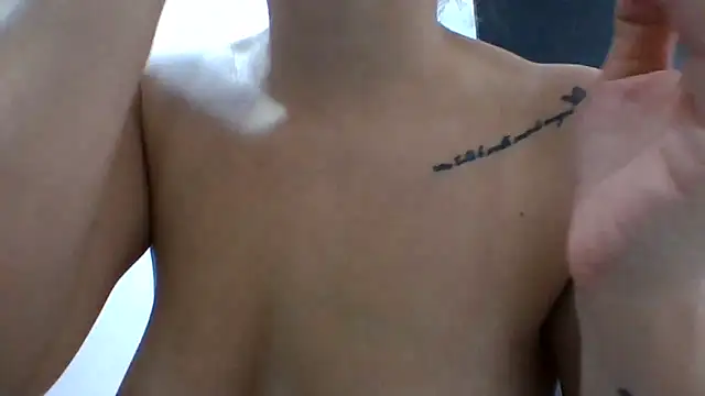 Snapshot of _isaabellaa chatting on February 5, 2025, 12:17 pm isaabellaa online show from February 5, 2025, 12:17 pm