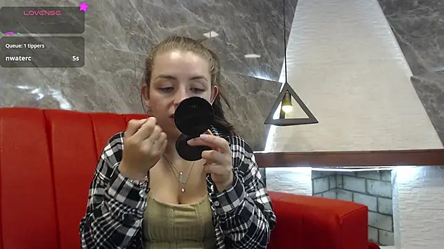 Snapshot of _isaabellaa chatting on March 7, 2025, 5:17 pm isaabellaa online show from March 7, 2025, 5:17 pm