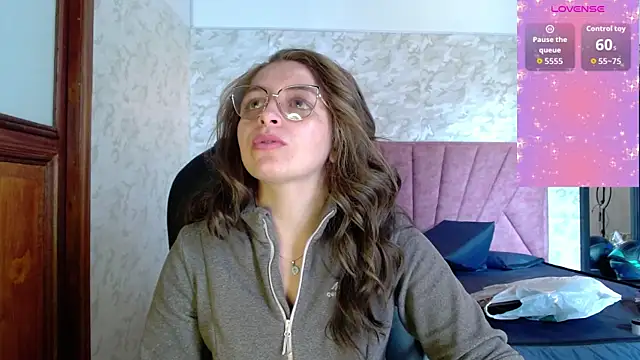 Snapshot of _isaabellaa chatting on October 27, 2025, 2:10 pm isaabellaa online show from October 27, 2025, 2:10 pm