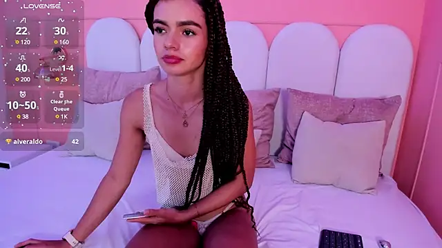 Snapshot of helen_kinett chatting on December 21, 2024, 10:19 pm helen kinett online show from December 21, 2024, 10:19 pm