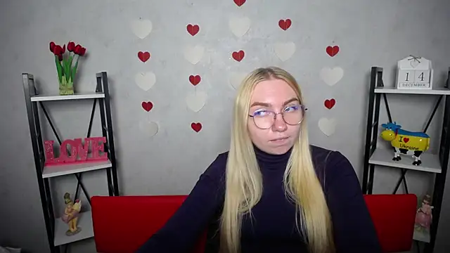 BeatriceFly online show from December 14, 2024, 3:36 pm