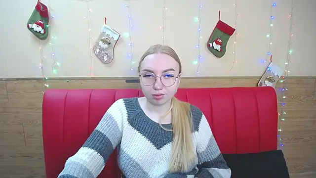 BeatriceFly online show from December 28, 2024, 9:20 am