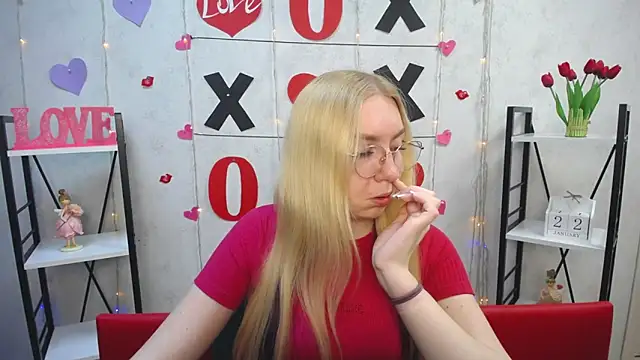 BeatriceFly online show from January 22, 2025, 1:21 pm