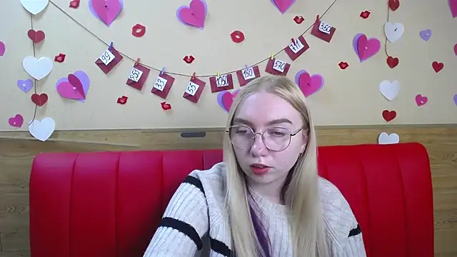 BeatriceFly online show from February 20, 2025, 3:19 pm