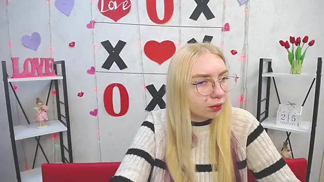 BeatriceFly online show from February 25, 2025, 6:14 am