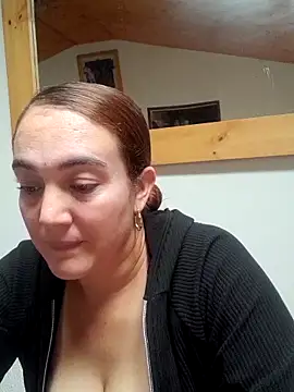 skayhot  online show from April 8, 2026, 1:22 pm